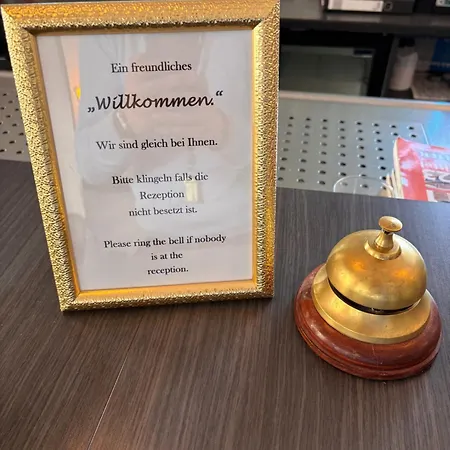 Schillerplatz Hotel